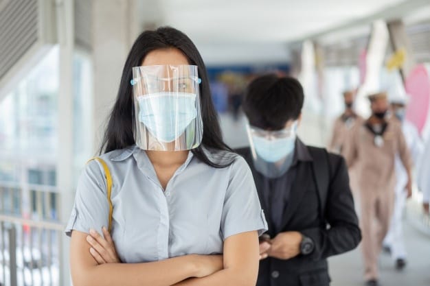 Face Shield တွေကတကယ်ရော ဗိုင်းရပ်စ်ပိုးတွေကာကွယ်နိုင်ရဲ့လား